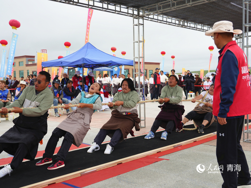 com, 举沙袋比赛 com, 举沙袋比赛